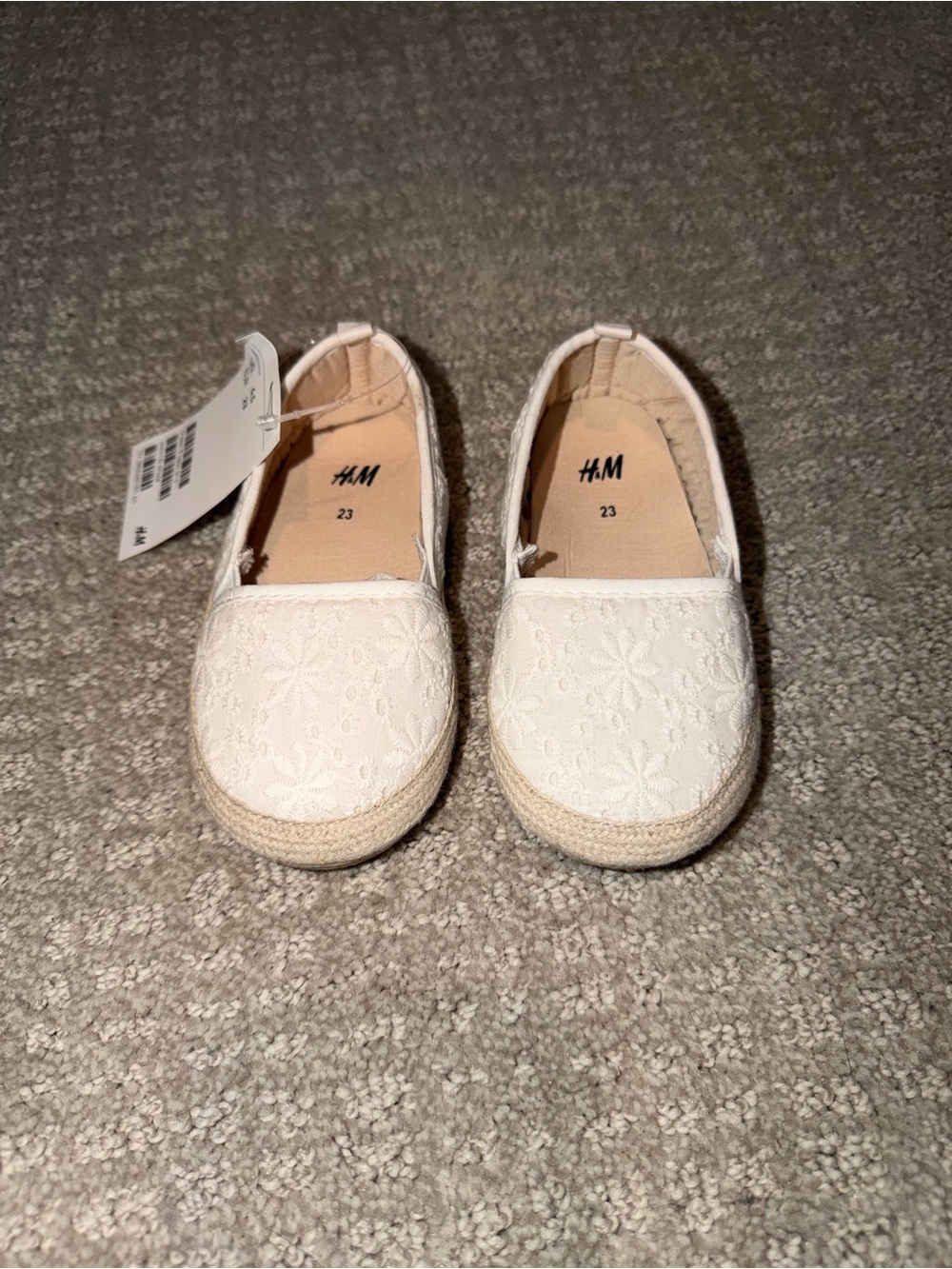 New H&M Toddler Girls White Floral Lace Slip-On Flats Comfort Size 6.5